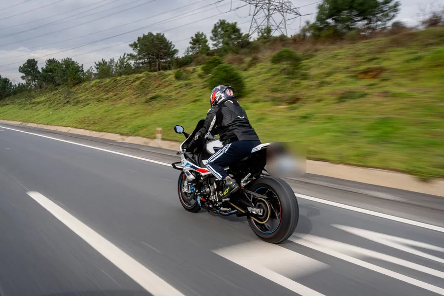 35 kW’a kadar motosiklet